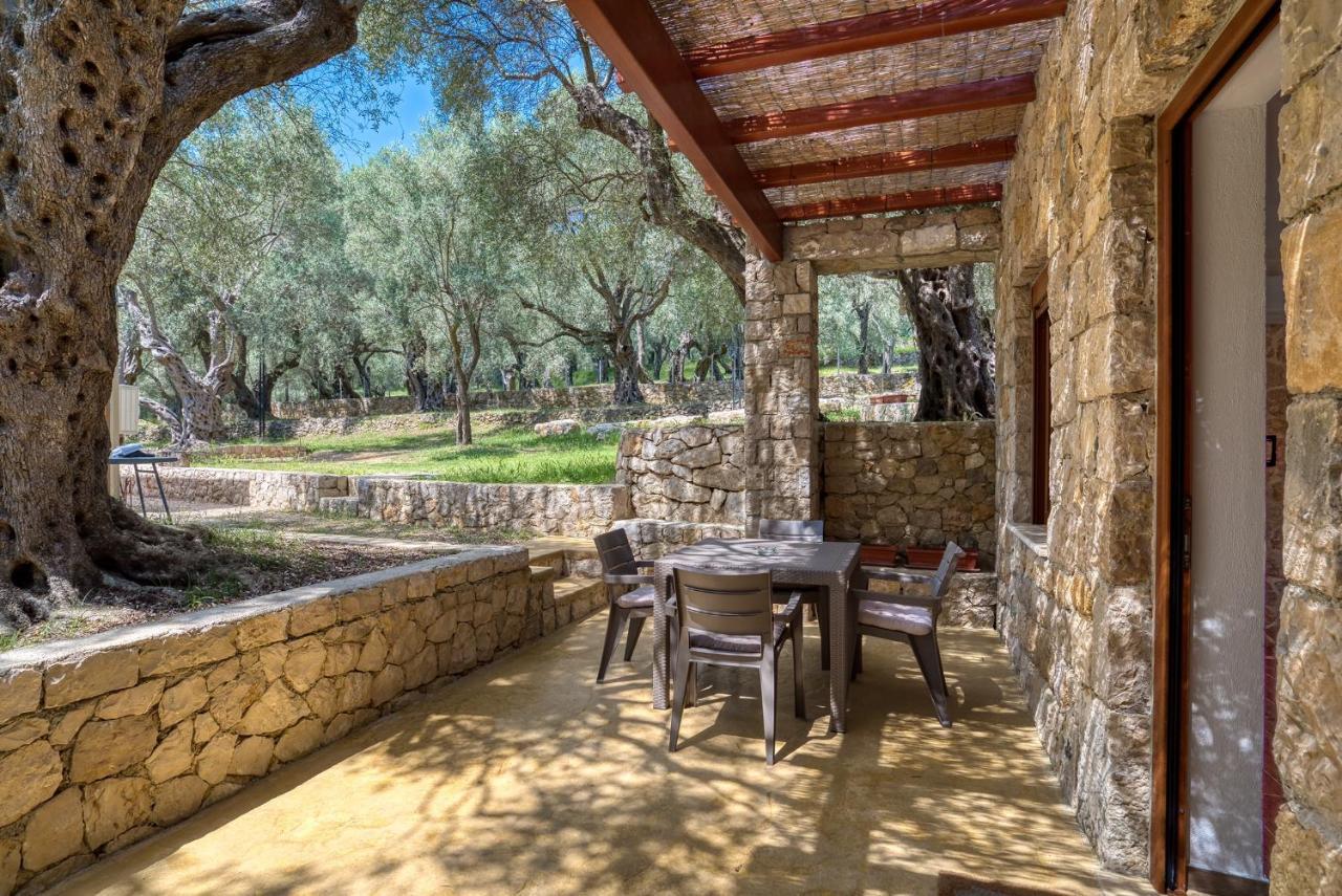 Stonehouse In Olives Apartment Ulcinj Ngoại thất bức ảnh