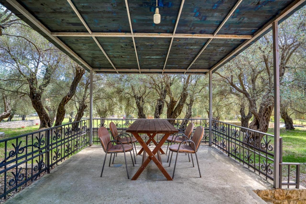 Stonehouse In Olives Apartment Ulcinj Ngoại thất bức ảnh